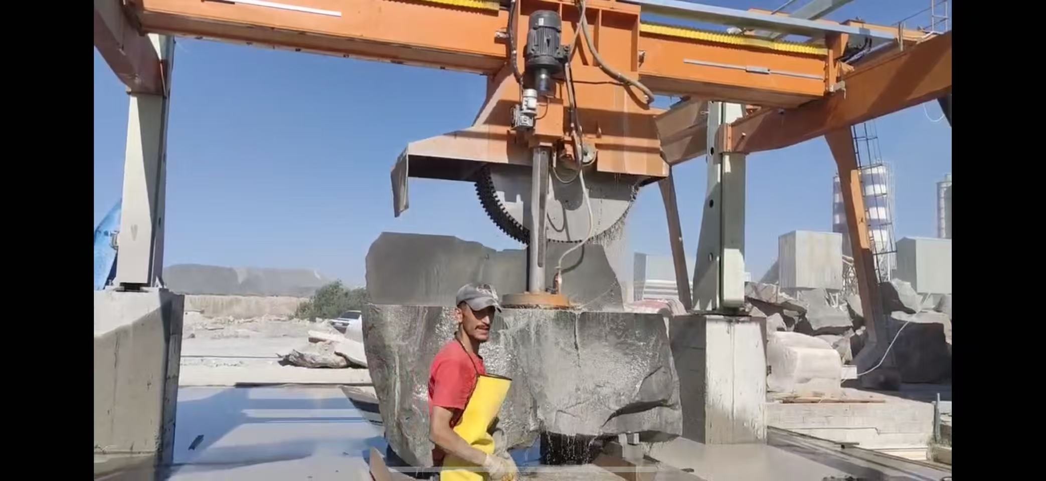 trường hợp công ty mới nhất về Máy cắt khối nhiều thanh 4 cột ở Armenia