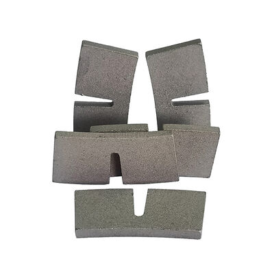 Tốc độ cắt Diamond Segments cho Granite Edge cắt cầu nhìn 600mm